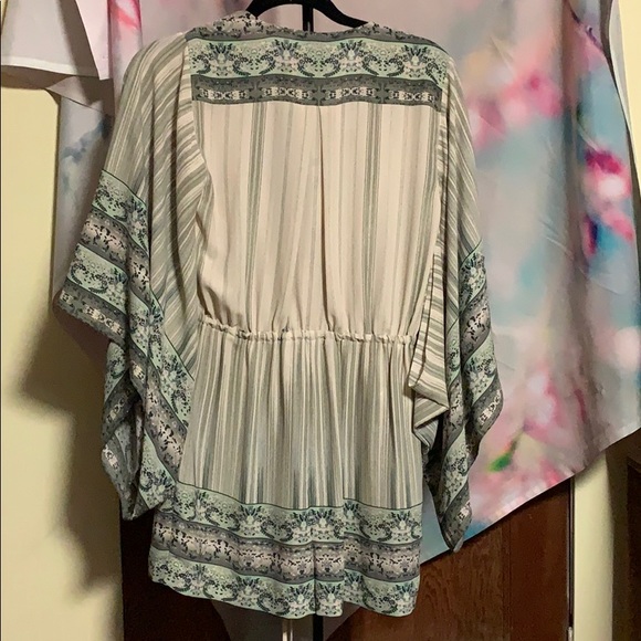 NWT BCBG "Blakely" Romper - Picture 4 of 9